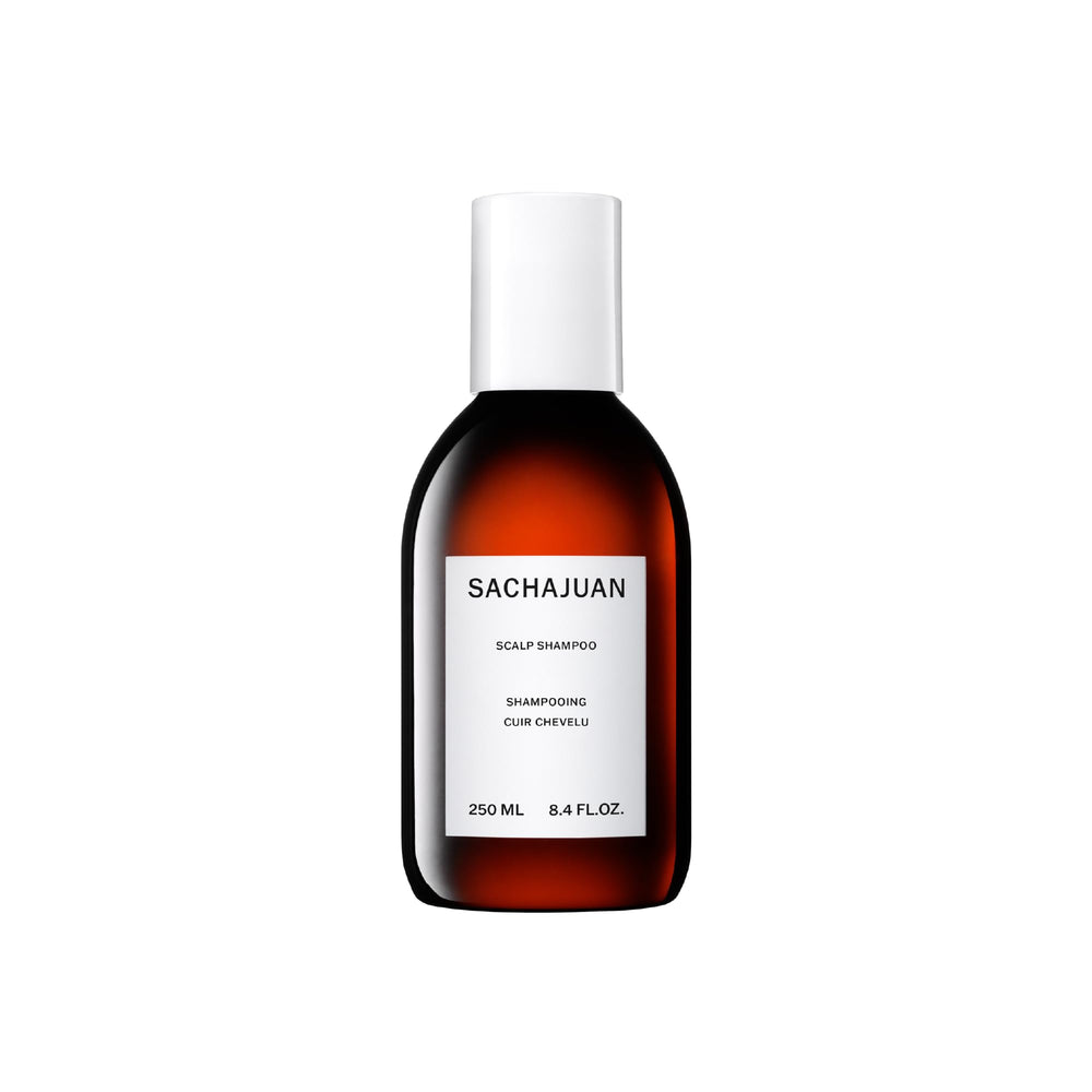 SACHAJUAN Shampoing-bouteille design epure pour nettoyage en douceur.