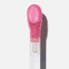 Saie Dew rouge à joues offre une teinte naturelle qui sublime la peau.