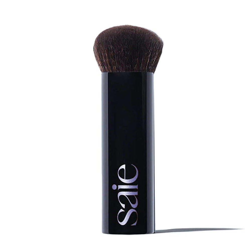 Brosse Saie pour fond de teint liquide, poils synthétiques doux pour une application homogène.