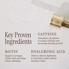 Salee Serum appliqué sur cuir chevelu pour soulager la sécheresse et confort.