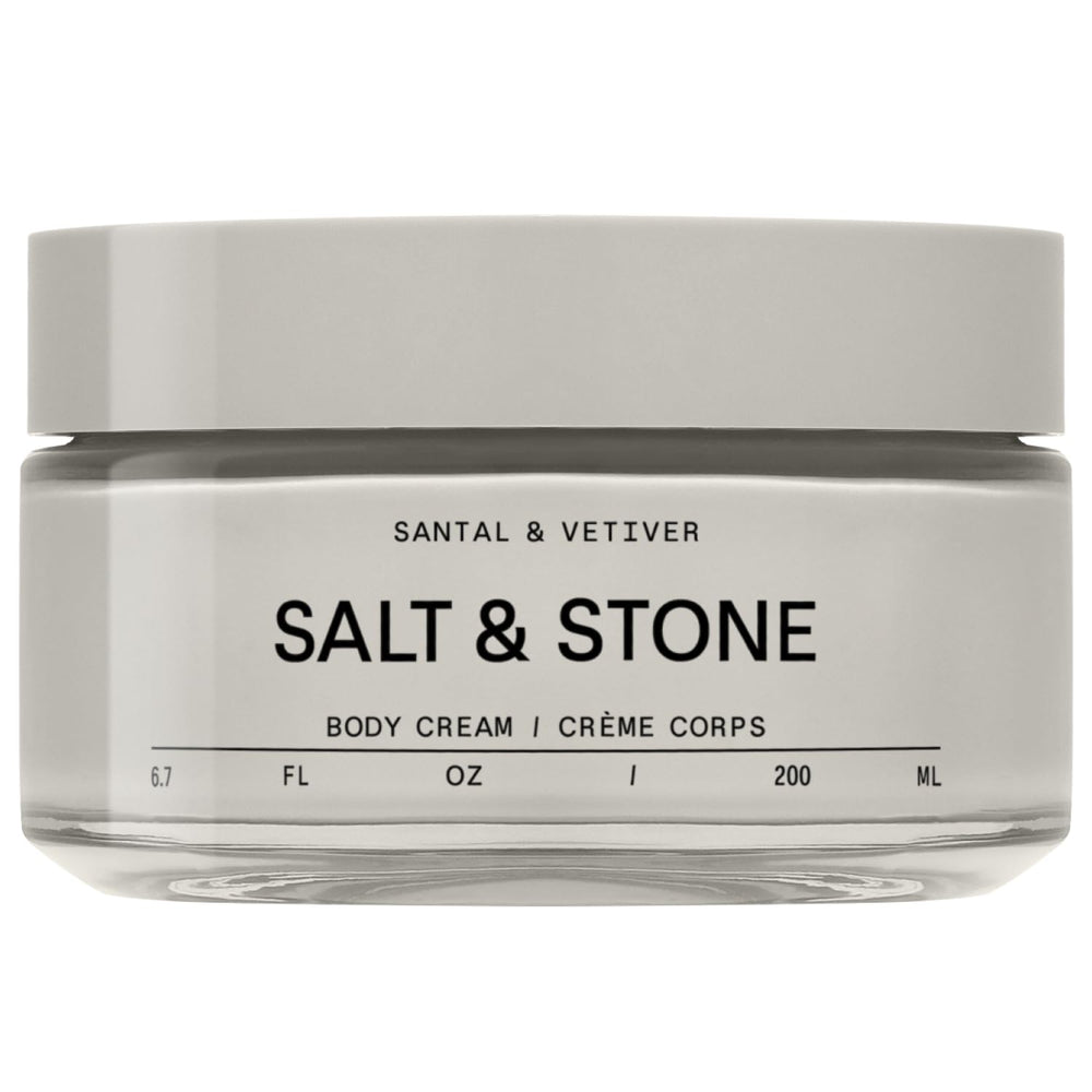 Salt & Stone Crème Corps Santal Vetiver – bouteille élégante et parfum durable.