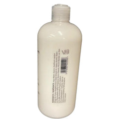 Scottish Fine Soaps Au Lait etiquette-emballage présente une présentation soignée et claire.