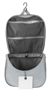 Sea to Summit grand sac de toilette pendu utilisé en voyage pour rester organisé