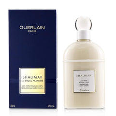Shalimar Guerlain, texture-lotion rapide sur peau, douceur durable et parfum délicat.