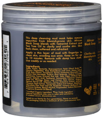 Application du masque clarifiant SHEA MOISTURE pour éliminer les impuretés.