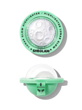 SHEGLAM Enlumineur Lunaire emballage minimaliste prêt à ranger rapidement.
