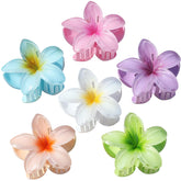 Sisiaipu broches fleurs Plumeria—coiffure hawaïenne chic et pratique.