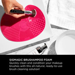 Formule professionnelle hypoallergenique Sigmagic, adaptée à toutes les brosses et éponges.