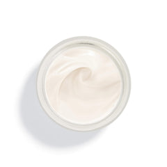 Application matin et soir sur visage et cou pour hydratation durable.