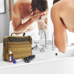 SMONT Trousse toilette homme légère et brun, facile à transporter.