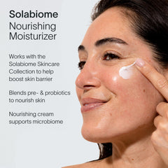 Texture nuageuse de Solawave Crème Nuage Probiotique; absorption rapide et douceur.