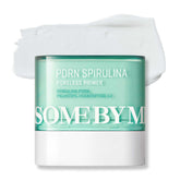 SOME BY MI PDRN Spirulina Primer Stick floute les pores sur le visage.