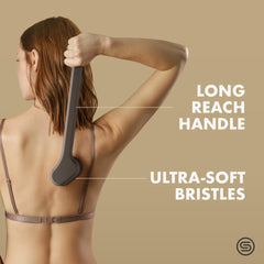 Brosse SONN Kabuki visage et lotion pour un teint sans traces.