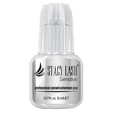 Colle STACY LASH Sensitive noir pour extensions cils, tenue fiable.