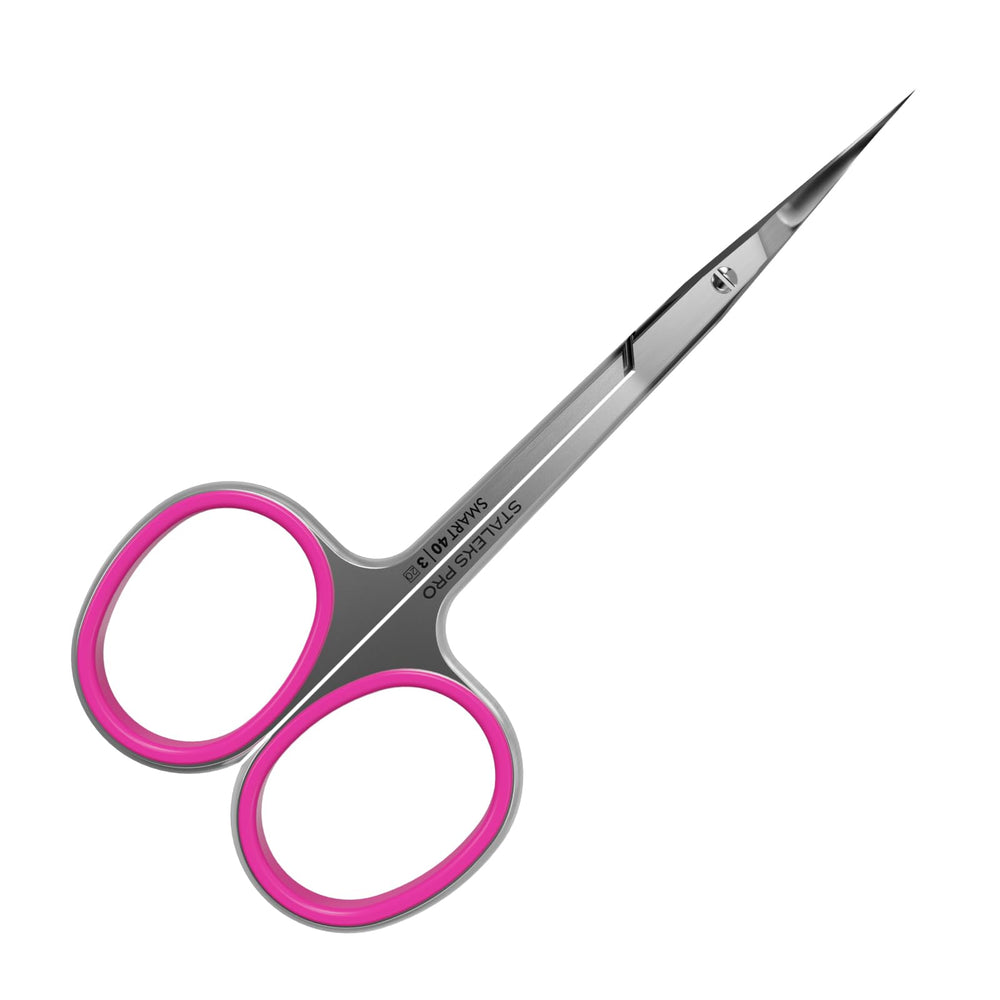 STALEKS PRO: ciseaux extrafin et courbés pour précision cuticulaire.