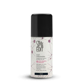 Style Edit Spray retouche des racines montre une couverture rapide des racines pour un look soigné.