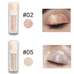 Bâton SUAKE ombre scintillante, trait d'eyeliner brillant et net.