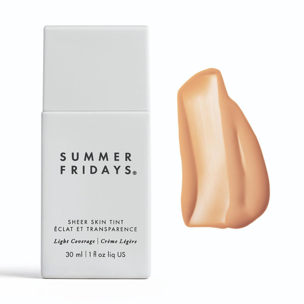 Summer Fridays Sheer Skin Tint sur la bouteille, application fluide et hydratante.