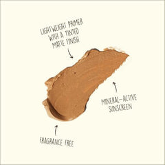 Texture crème Sun Bum Minéral SPF30 sur peau sensible et nette.