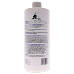 Super Star crème développeur, texture gel facilitant l’application et le contrôle de la décoloration.