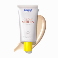 Bouteille Supergoop! Glowscreen SPF 40 pour une peau lumineuse et protégée.