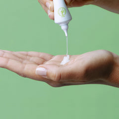 SVR Sebiaclear Active Gel — texture gel-crème hydratante sans film gras.