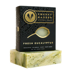 Swanky Badger Fresh Eucalyptus – bouteille prête pour une douche hydratante et parfumée.