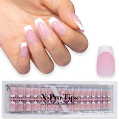 Ongles SXC bout français rose pâle, forme cercueil court, prêt pour une manucure rapide.
