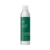 Tea Tree sur la bouteille, gel de rasage frais.