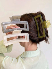 TEBIEKOY pince-cheveux translucide effet gel offre une prise douce et ferme.