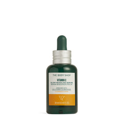 The Body Shop sérum révélateur d’éclat à la vitamine C sur bouteille, éclat durable.