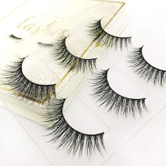 The Book of Lashes Volume 1 bande coton noire douce pour un port confortable.