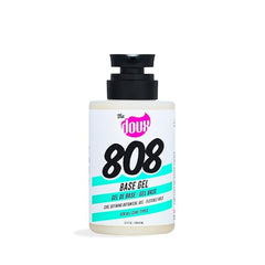 The Doux 808 Base : application sur cheveux humides pour démarrer une routine sans frisottis.