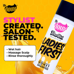 The Doux Shampoing Cheveux Boucles – mousse généreuse pour un lavage en douceur.