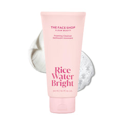 La bouteille The Face Shop Rice Water Bright prête à l’emploi pour un nettoyage doux.