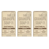 Savon The Grandpa Soap Company à l’avoine bio et camomille pour exfolier en douceur.