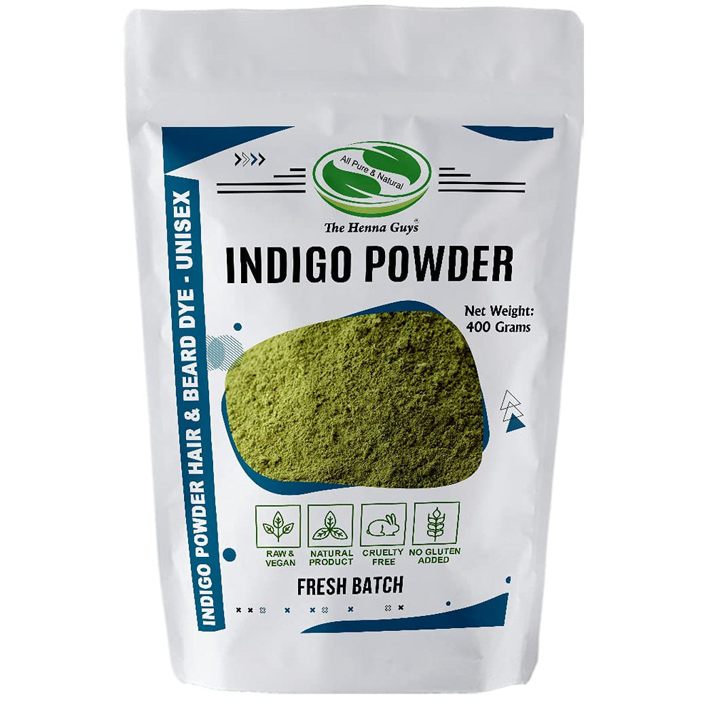 The Henna Guys Indigo: application de la poudre pour une coloration naturelle.