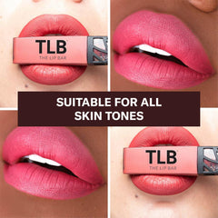 The Lip Bar Unimpressed échantillon sur peau révèle une teinte chocolat rouge brun chaude.