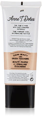 theBalm Anne T. Dotes teinte dans sa bouteille, hydratation légère et fini naturel.