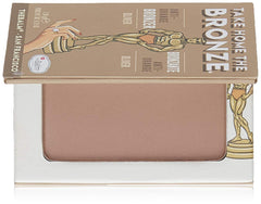 thebalm Oliver compact – poudre bronzante longue tenue et naturelle.