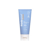 Thinksport bouteille visage SPF50 offre une protection minérale légère pour le visage.