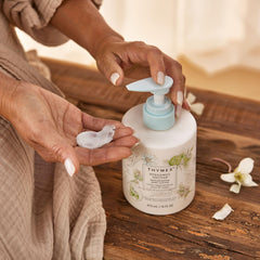 Note parfum bergamote et fleurs d oranger pour une sensation lumineuse.