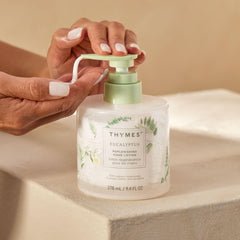 Ingrédients clés de Thymes : hyaluronate de sodium et squalane pour hydrater durablement.