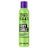 Bed Head Foxy Curls Mousse – bouteille prête à être utilisée pour cheveux bouclés.