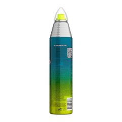 Application sur cheveux avec le TIGI Masterpiece Shine Hairspray pour une tenue précise
