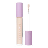 Tower 28 Correcteur-serum glissant dans sa bouteille, hydratation et couvrance naturelles.