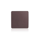 Trish McEvoy Eye Definer Deep Aubergine dans son emballage, regard intense en perspective.