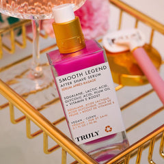 Hydratation rapide avec Truly Smooth Legend, texture légère pour après-rasage.