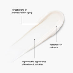Texture légère de la crème TULA prête à revitaliser la peau au quotidien.