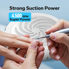 TurboTidy puissance-aspiration-360 capte les poussières d'ongles efficacement.